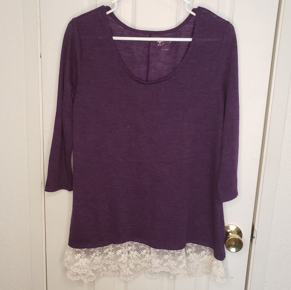 Arizona Jeans Co. Purple and white lace Size Lg